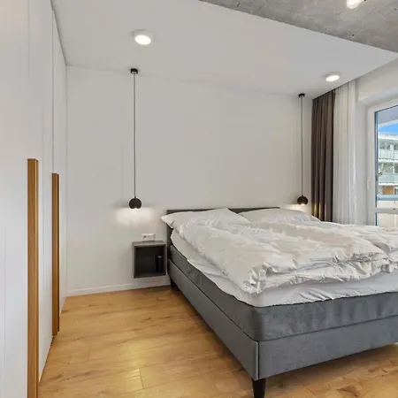 Apartment Lam Concrete - Ac - Balcony Pressburg