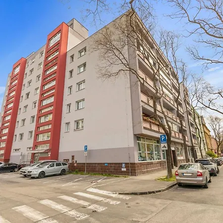 Lejlighed Bnb Budysinska Apartment With Balcony Bratislava