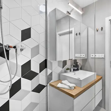 Bnb Budysinska Apartment With Balcony Apartman Pozsony