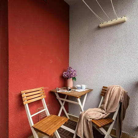 Bnb Budysinska Apartment With Balcony Apartman