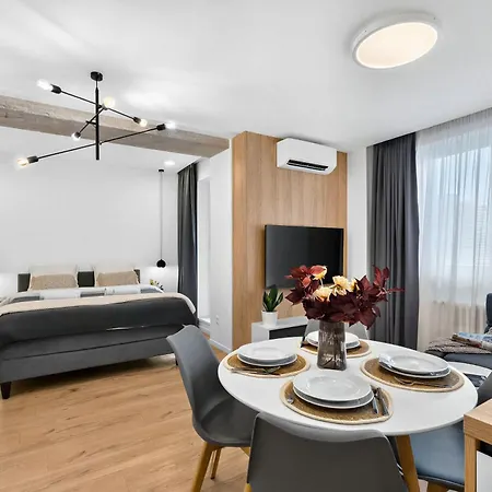Bnb Budysinska Apartment With Balcony Διαμέρισμα