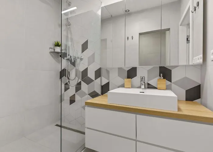 Lam Concrete - Ac - Balcony Apartament