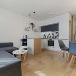 Lam Concrete - Ac - Balcony Apartamento