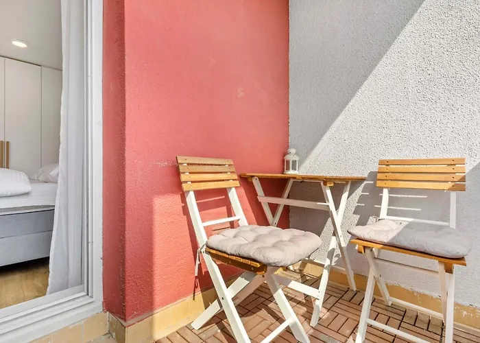 Lam Concrete - Ac - Balcony Апартаменты *